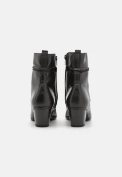 Gabor StivalettiSchwarz Donna Stivaletti GA111N1UD-Q11 -Gabor 0ad51470b16947b18e25c897b5db3493 scaled