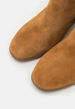 Gabor Stivali Alti - Chino 9 Gabor Stivali Alti - Chino -Gabor 1164c97fa7064c71abd468ae4f90e0d5 scaled