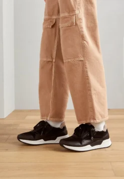 Gabor Comfort Sneakers Basse - Black/Dark Rose -Gabor 3d5cee531a8b4c499835981d10327392 scaled