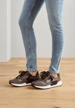 Gabor Comfort 36957Sneakers BasseCopper/Black Donna Sneakers GAJ11A0DJ-O11 11 Gabor Comfort 36957Sneakers BasseCopper/Black Donna Sneakers GAJ11A0DJ-O11 -Gabor 46089ad40610423f983ec9e54b5133af scaled