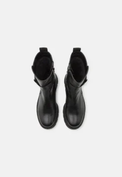 Gabor Comfort Stivaletti Con PlateauSchwarz Donna Stivaletti GAJ11N06O-Q11 -Gabor 67c57f0353fb464bb693c994ed17dad2 scaled