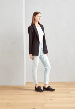 Gabor Comfort Sneakers BassePazifik Donna Sneakers GAJ11A0DM-K11 -Gabor 69380c84f69a439888ed6c06df1dfaf8 scaled