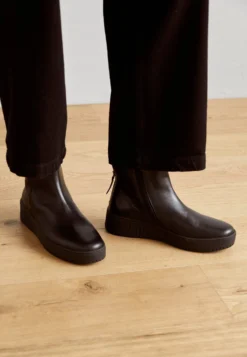 Gabor Stivaletti Con La Zeppa - Schwarz -Gabor 8542b8931c334488b45a4288062dc903 scaled