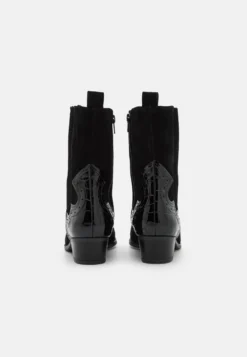 Gabor Comfort Stivaletti Texani / BikerSchwarz Donna Stivaletti GAJ11N06X-Q11 -Gabor a551c90b7631468882a88af44a532d00 scaled