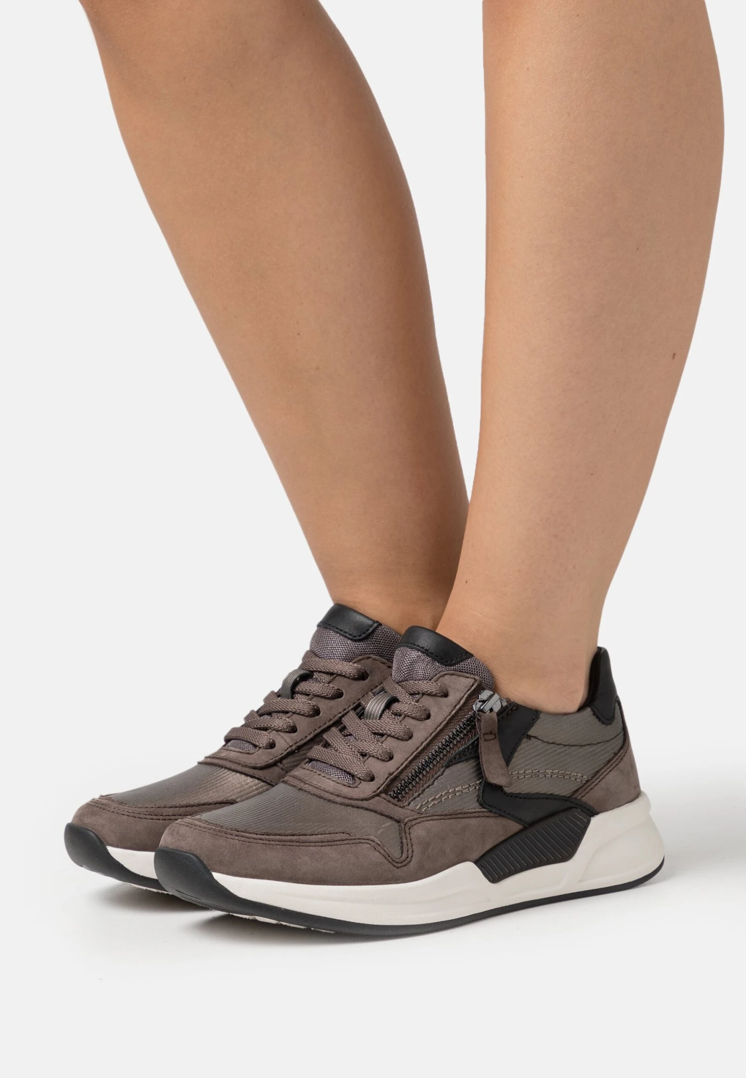 Gabor Comfort 36957Sneakers BasseCopper/Black Donna Sneakers GAJ11A0DJ-O11 1 Gabor Comfort 36957Sneakers BasseCopper/Black Donna Sneakers GAJ11A0DJ-O11